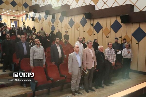 نشست خبری معاون امور مطبوعاتی و اطلاع رسانی وزارت فرهنگ و ارشاد اسلامی با خبرنگاران تبریزی