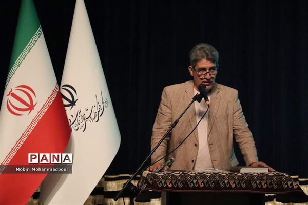 نشست خبری معاون امور مطبوعاتی و اطلاع رسانی وزارت فرهنگ و ارشاد اسلامی با خبرنگاران تبریزی