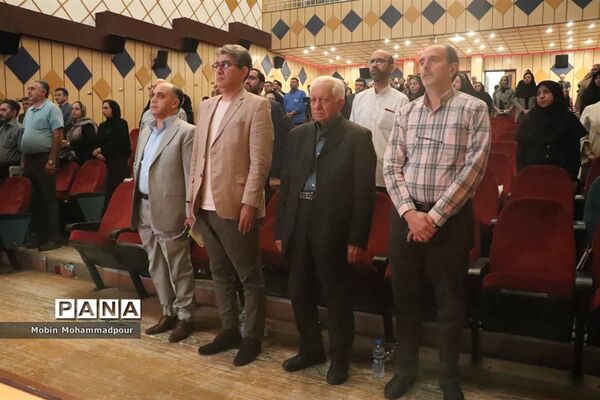 نشست خبری معاون امور مطبوعاتی و اطلاع رسانی وزارت فرهنگ و ارشاد اسلامی با خبرنگاران تبریزی