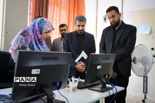 بازدید دبیر شورای اطلاع‌رسانی دولت از فرآیند ارزیابی تکمیلی پذیرفته‌شدگان آزمون استخدامی آموزگاری