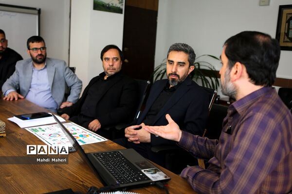 بازدید دبیر شورای اطلاع‌رسانی دولت از فرآیند ارزیابی تکمیلی پذیرفته‌شدگان آزمون استخدامی آموزگاری