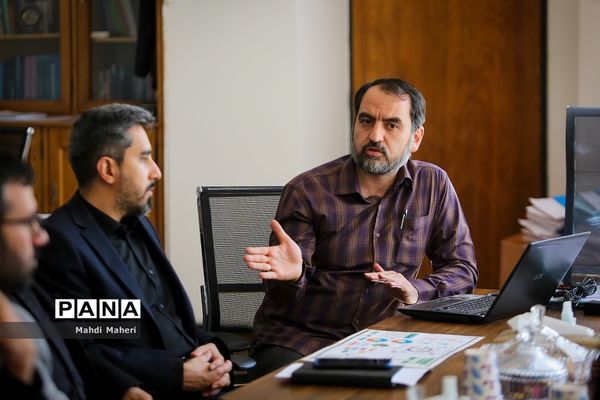 بازدید دبیر شورای اطلاع‌رسانی دولت از فرآیند ارزیابی تکمیلی پذیرفته‌شدگان آزمون استخدامی آموزگاری