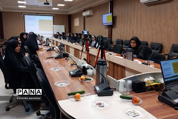 کارگاه عفاف و حجاب در آموزش و پرورش ناحیه 2 بهارستان