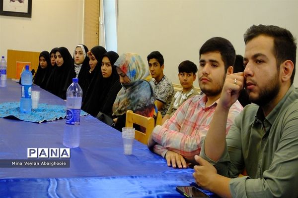 برگزاری مراسم خاطرات رزمندگان و نغمه‌های عاشورایی در شهرستان پیشوا