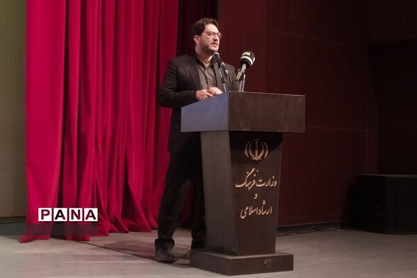 مراسم تجلیل از برترین‌های تشکل‌ها و مشارکت‌های اجتماعی در قم