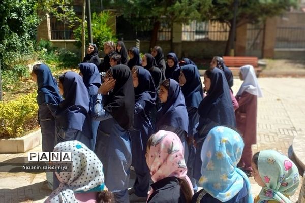 برگزاری مجموعه اردوهای تفریحی آموزشی دختران دانش‌آموز در رودهن