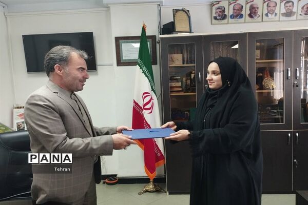 آیین تجلیل از خبرنگار دانش‌آموزان حوزه قرآن، عترت و نماز
