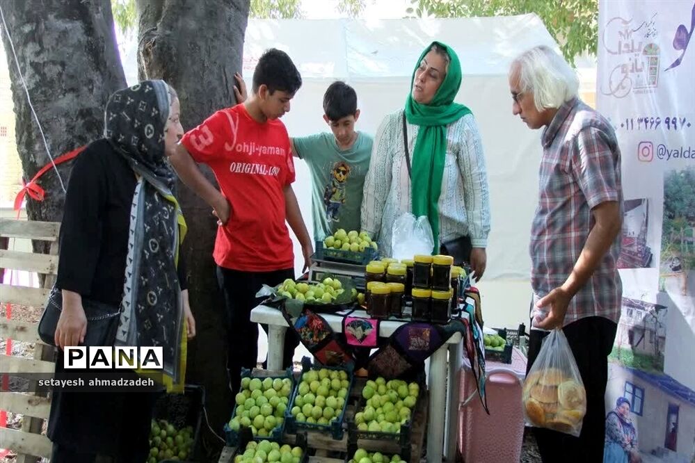 نمایشگاه انجیر، محصولات باغی و صنایع دستی در گلوگاه