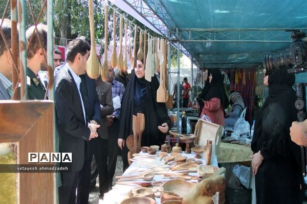 نمایشگاه انجیر، محصولات باغی و صنایع دستی در گلوگاه