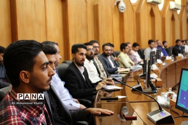 برگزاری نشست تخصصی مشاوران مردمی‌سازی، فرهنگیان جوان استان فارس