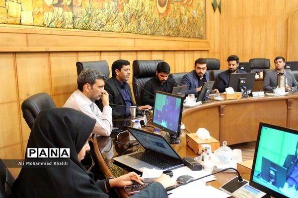 برگزاری نشست تخصصی مشاوران مردمی‌سازی، فرهنگیان جوان استان فارس