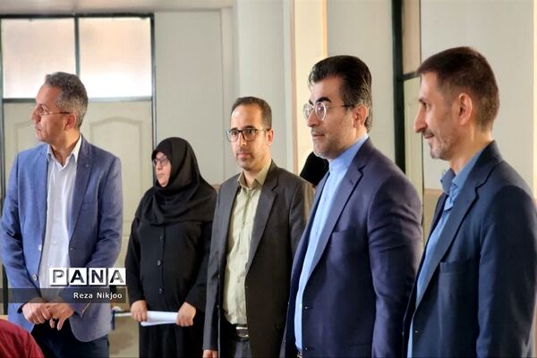 برگزاری آزمون ویژه مدیران مدارس در ناحیه یک بهارستان