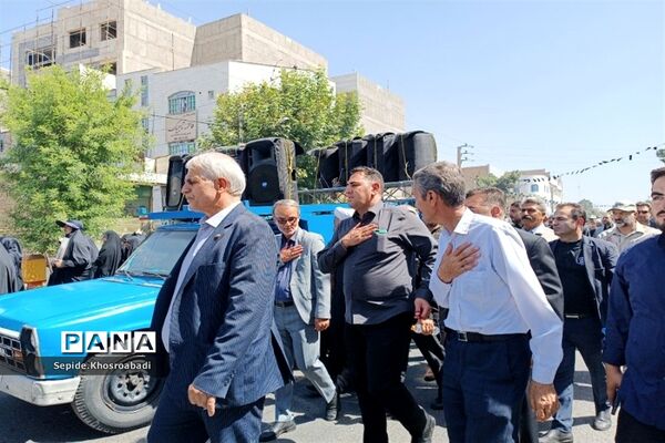 تشییع پیکر شهید گمنام در پاکدشت