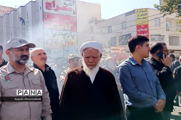 تشییع پیکر شهید گمنام در پاکدشت