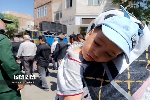 تشییع پیکر شهید گمنام در پاکدشت