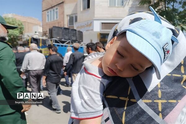 تشییع پیکر شهید گمنام در پاکدشت