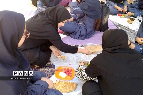 حضور پرشور دانش‌آموزان در اردوی مثبت هشتادیا در کانون شهید حاج قاسم  سلیمانی رودهن