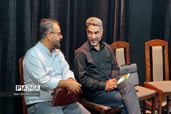 نشست صمیمانه انجمن ادبی سرو پیشوا