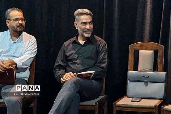 نشست صمیمانه انجمن ادبی سرو پیشوا