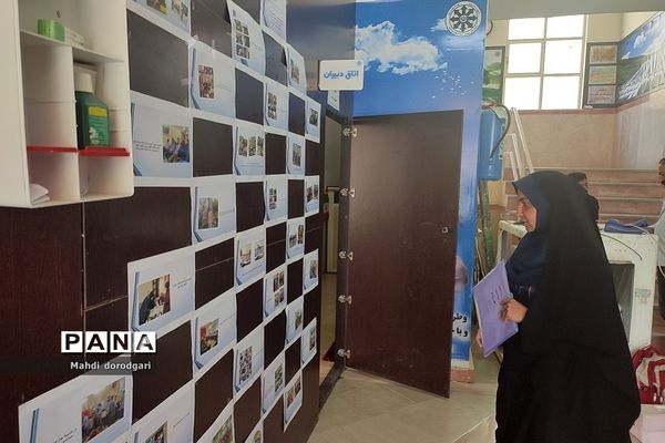 بازدید کارشناس متوسطه اول  از روند پروژه مهر دبیرستان شهید بهشتی رودهن