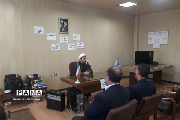 کارگاه آموزشی جهاد تبیین و آموزش خانواده در دبیرستان پسرانه سما رودهن