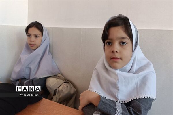 فعالیت کادر مدرسه نورقلم برای اوقات فراغت دانش‌آموزان شهرستان قرچک