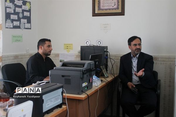 بازدید رئیس آموزش و پرورش ناحیه ۵ از پایگاه‌های اوقات فراغت تابستانه