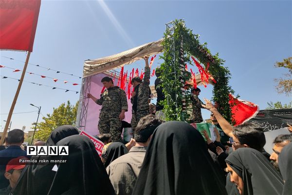 تشییع پیکر مطهر دوتن از شهدای حادثه تروریستی حرم حضرت شاهچراغ(ع)