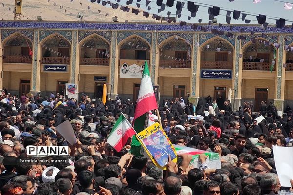 تشییع پیکر مطهر دوتن از شهدای حادثه تروریستی حرم حضرت شاهچراغ(ع)