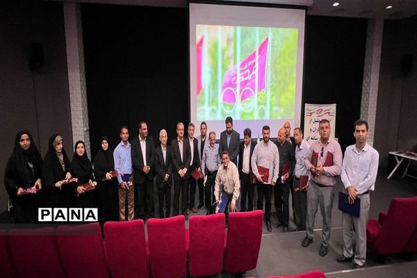 تجلیل از خبرنگاران در نور