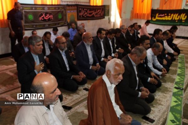 اقامه نماز جماعت در آموزش و پرورش استان بوشهر