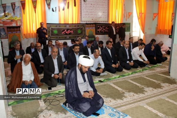 اقامه نماز جماعت در آموزش و پرورش استان بوشهر
