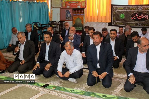 اقامه نماز جماعت در آموزش و پرورش استان بوشهر