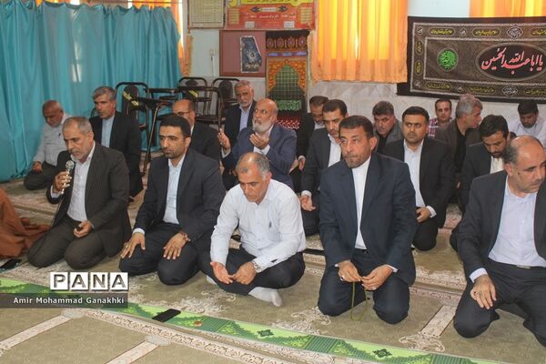 اقامه نماز جماعت در آموزش و پرورش استان بوشهر