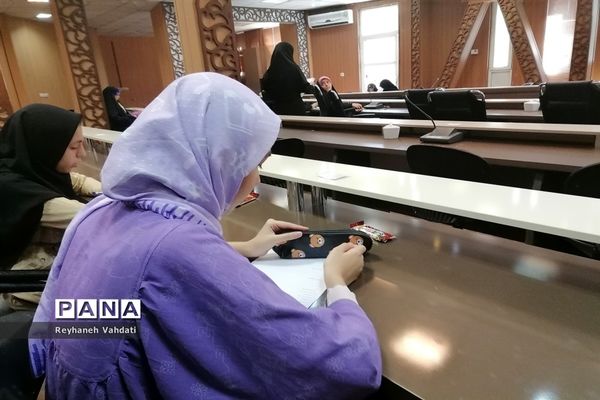 مسابقه کتابخوانی در کانون فارابی ناحیه۲