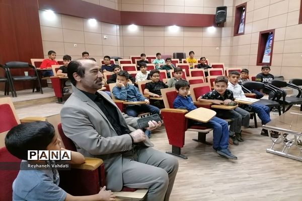 مسابقه کتابخوانی در کانون فارابی ناحیه۲