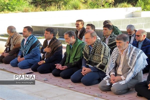 آیین عطر‌ افشانی و گل افشانی مزار شهدای مدافع حرم در شهرستان بجنورد