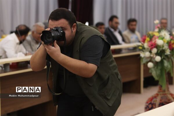نشست خبری مدیرکل نوسازی، توسعه و تجهیز مدارس آذربایجان شرقی