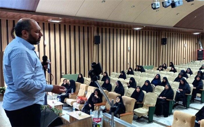 همایش مربیان دوره جهاد تبیین روشنا درالبرز برگزار شد
