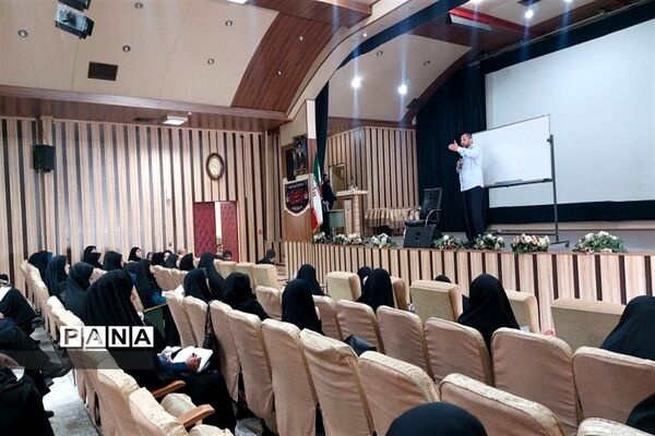 برگزاری همایش  دوره ی جهاد تبیین روشنا درالبرز