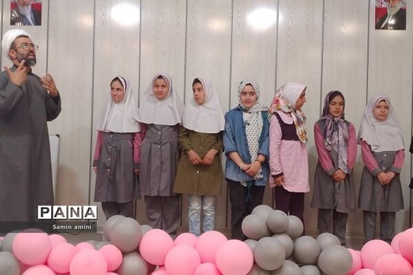 برگزاری کارگاه‌های معرفتی و مذهبی در اردوی مثبت‌دهه هشتادیا در رودهن