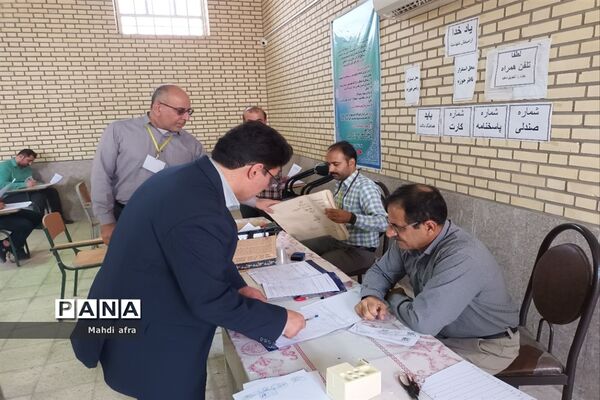 بازدید از حوزه‌های محل برگزاری امتحانات نهایی پایه دوازدهم شهرستان بهبهان