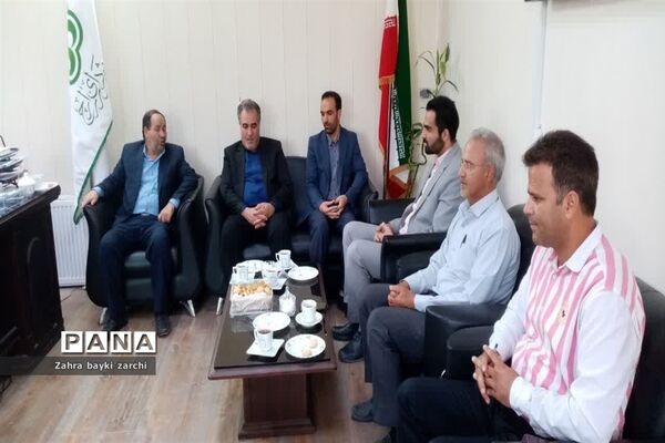 تجلیل از خبرنگاران شهرستان زارچ