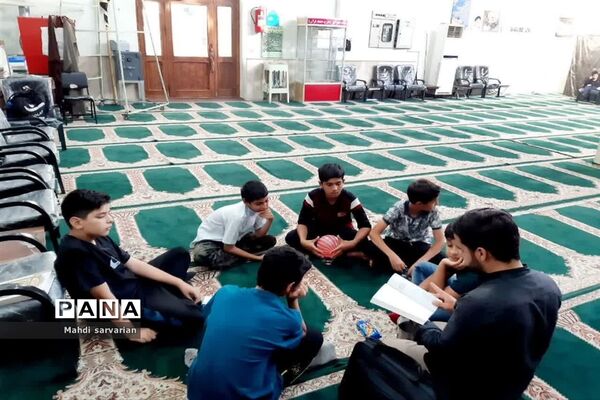 کلاس‌های اوقات فراغت در مسجد و پایگاه بسیج حضرت صاحب الزمان(عج)