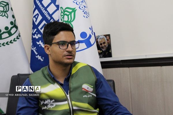 نشست هم‌اندیشی  پسران تیم دانش‌آموزی تولید محتوا سازمان دانش‌آموزی شهرستان‌های تهران