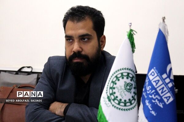 نشست هم‌اندیشی  پسران تیم دانش‌آموزی تولید محتوا سازمان دانش‌آموزی شهرستان‌های تهران