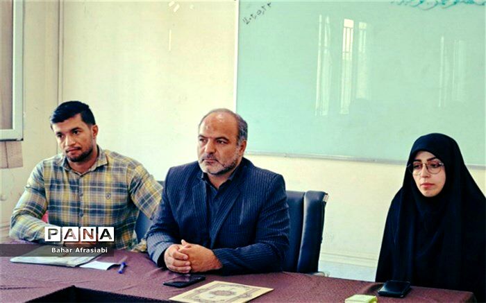 خبرنگار، چشم بینای شهر است