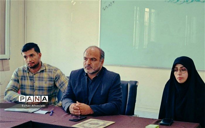 خبرنگار، چشم بینای شهر است