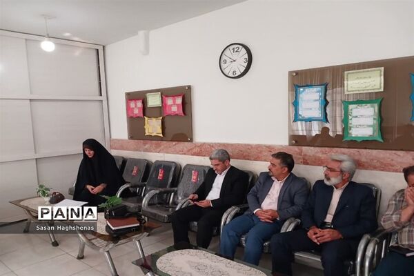 جلسه قطبی شورای انجمن اولیا و مربیان در اسلامشهر