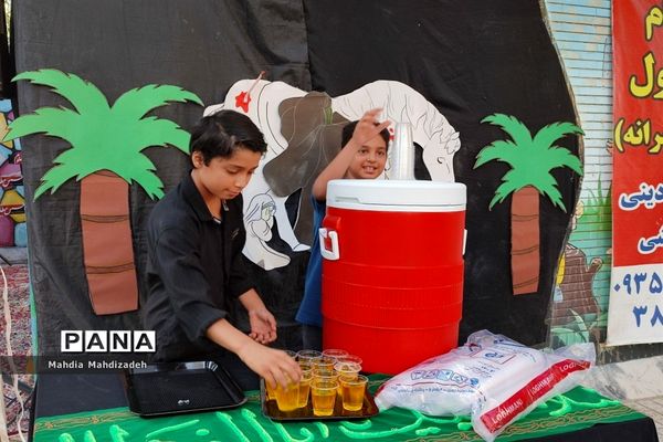 برگزاری مراسم آیین سوگواره کودکان عاشورایی در ناحیه ۶ مشهد مقدس